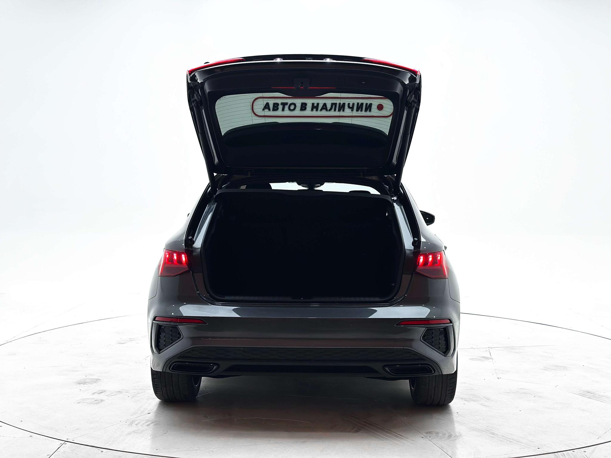 Audi A3 2022, фото 8