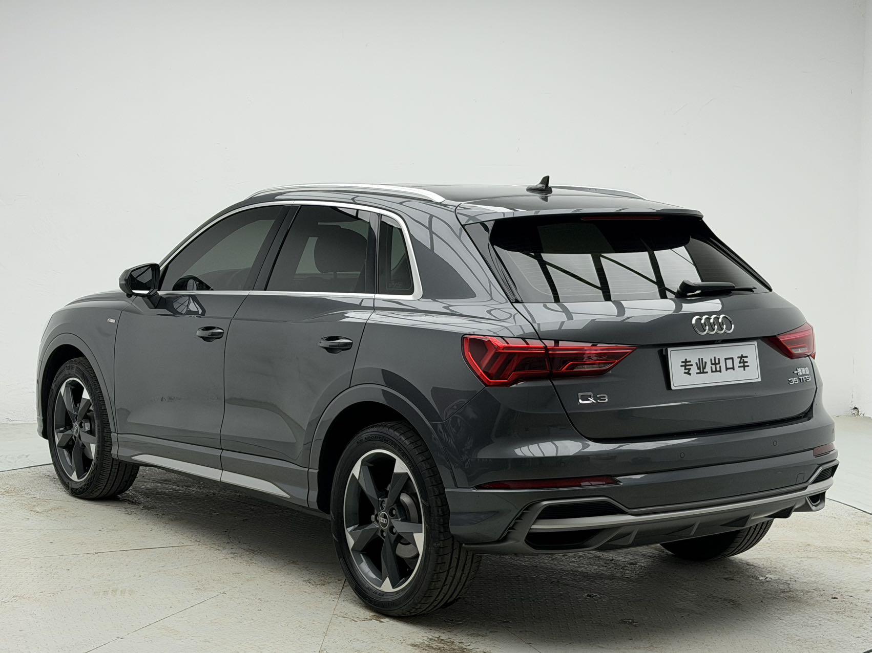Audi Q3 2022, фото 3