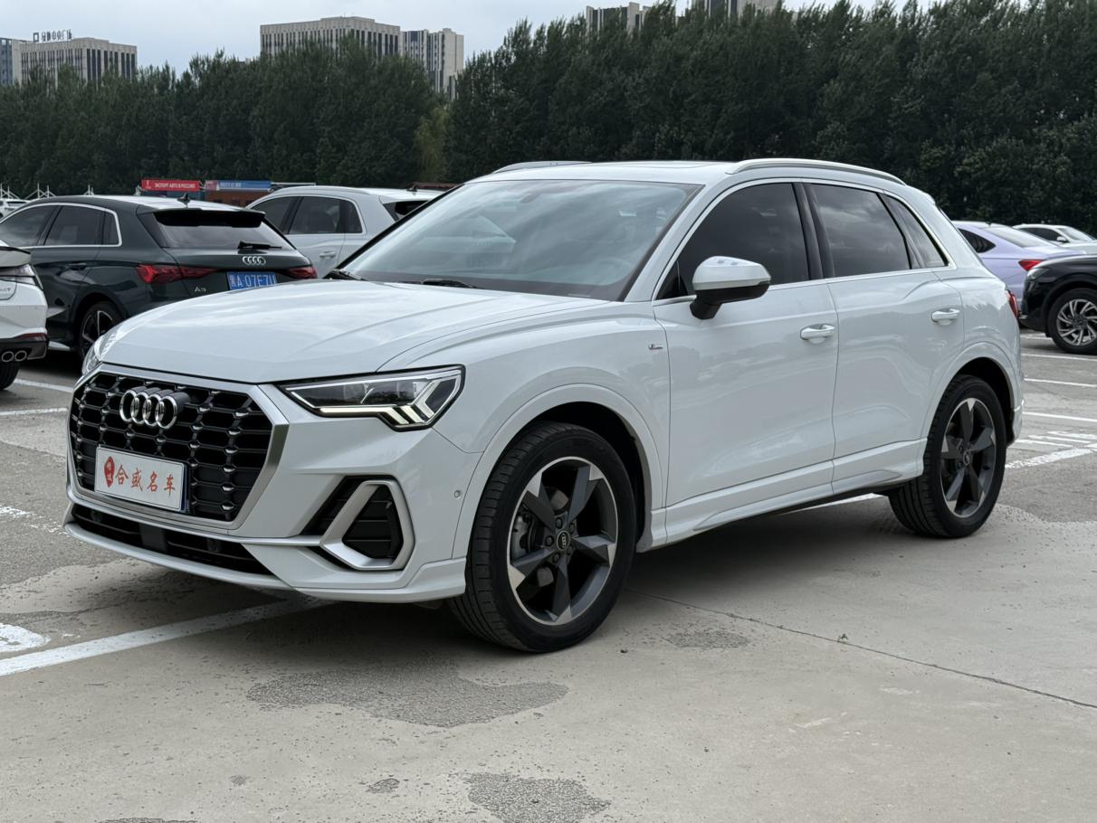 Audi Q3 2022, 1.4 л турбо, робот (DCT), передний, пробег 37 000 км — авто из Китая с пробегом