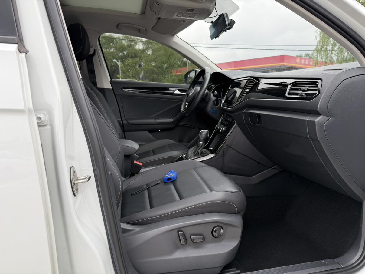 Volkswagen T-Roc 2022, фото 16