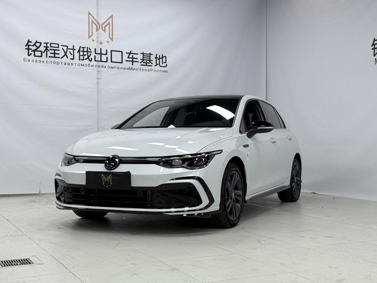 Volkswagen Golf 2021, 1.4 л турбо, робот (DCT), передний, пробег 32 000 км — авто из Китая с пробегом
