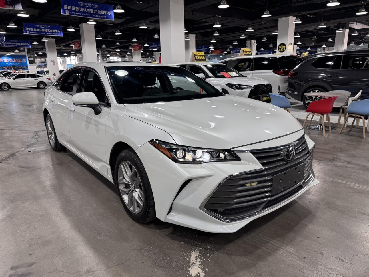 Toyota Avalon 2022, фото 3