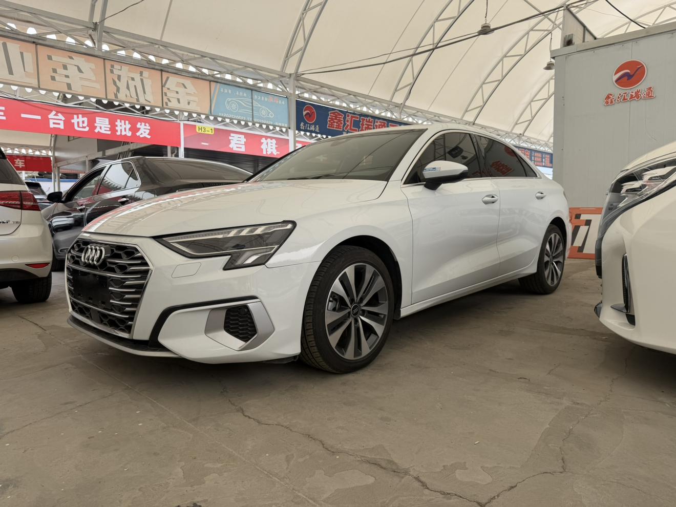 Audi A3 2023, 1.4 л турбо, робот (DCT), передний, пробег 50 000 км — авто из Китая с пробегом