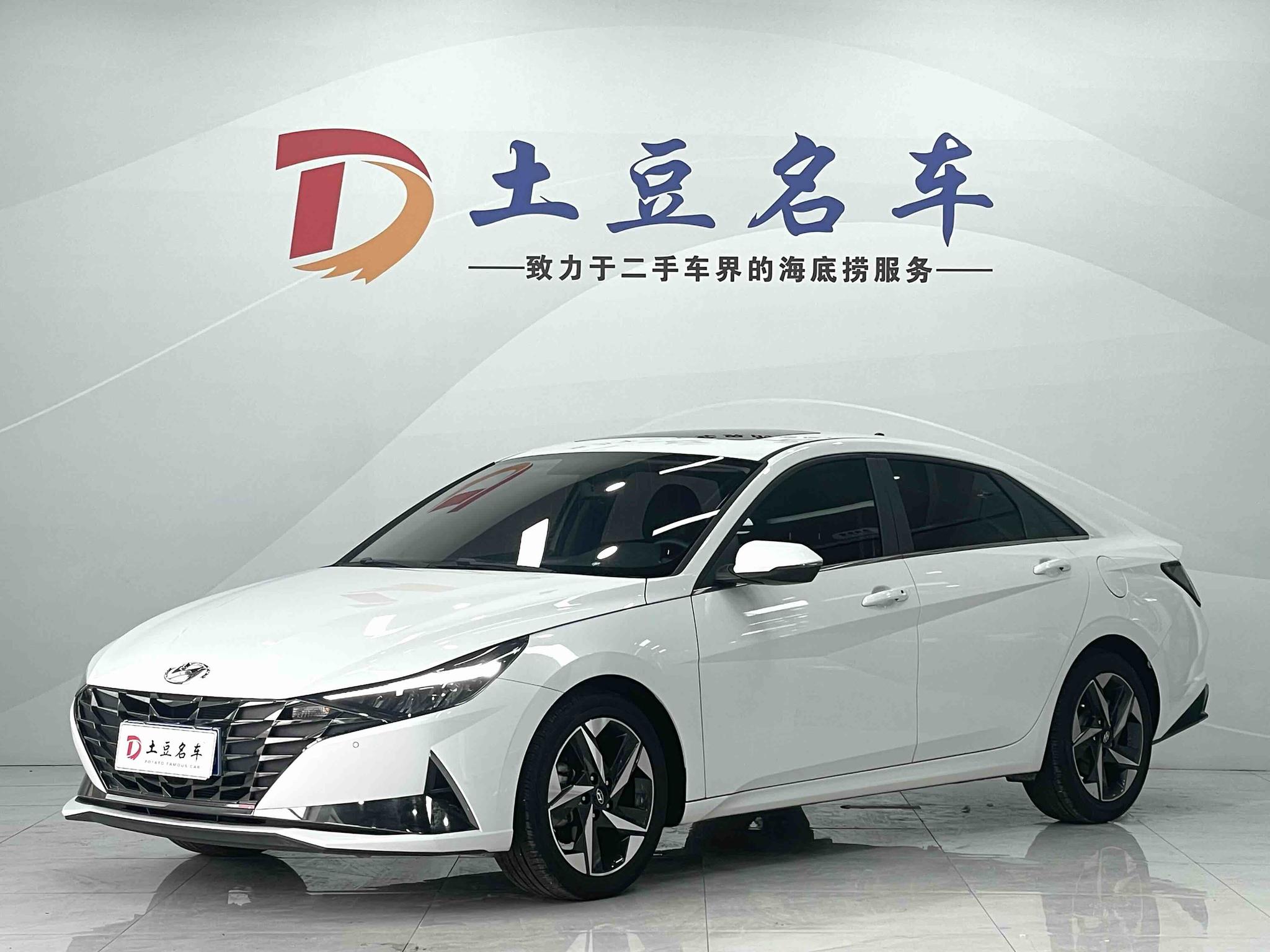 Hyundai Elantra 2022, 1.5 л, вариатор (CVT), передний, пробег 20 200 км — авто из Китая с пробегом