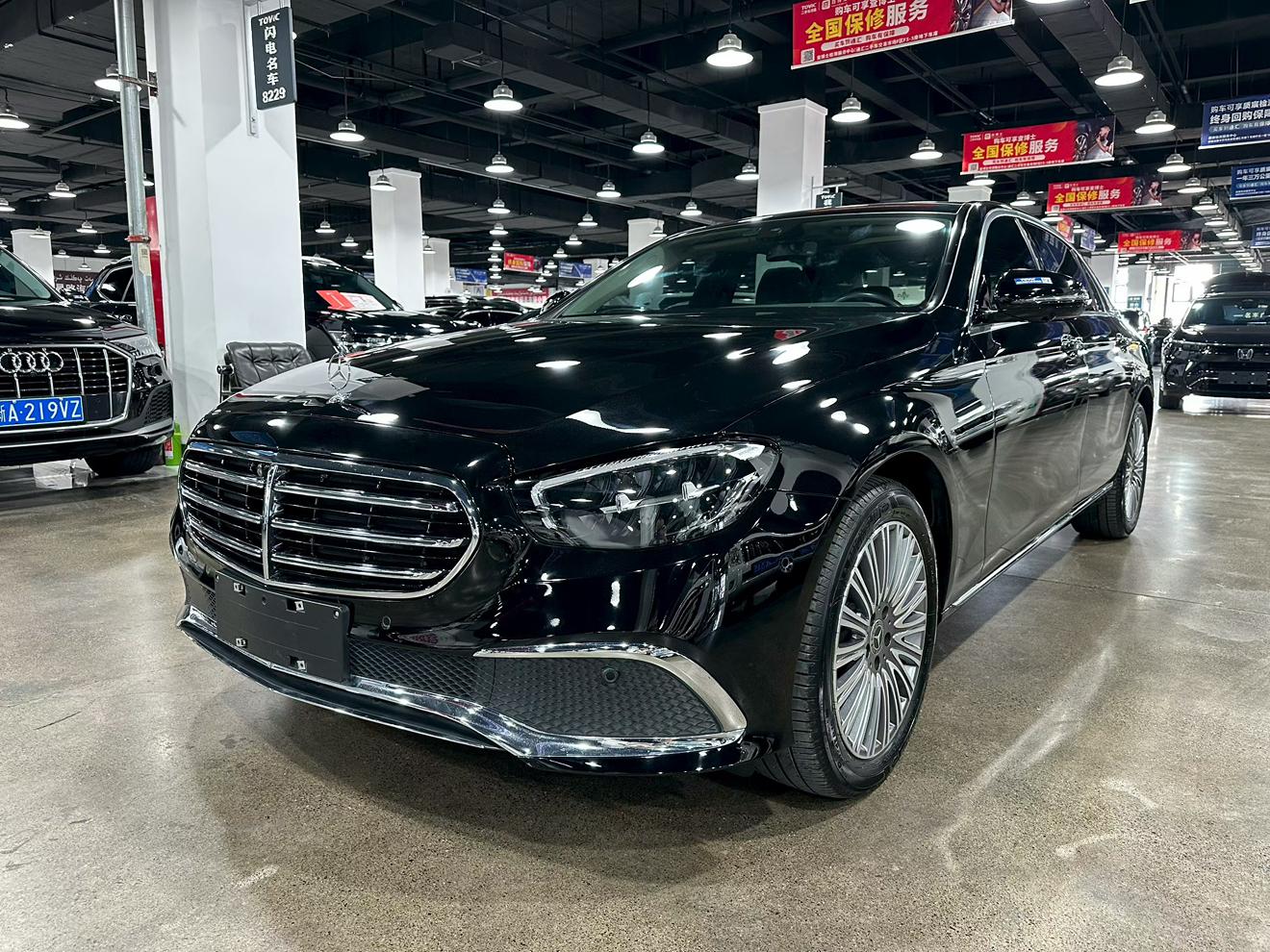 Mercedes-Benz E-Class 2023, 2 л турбо, автомат, задний, пробег 50 000 км — авто из Китая с пробегом