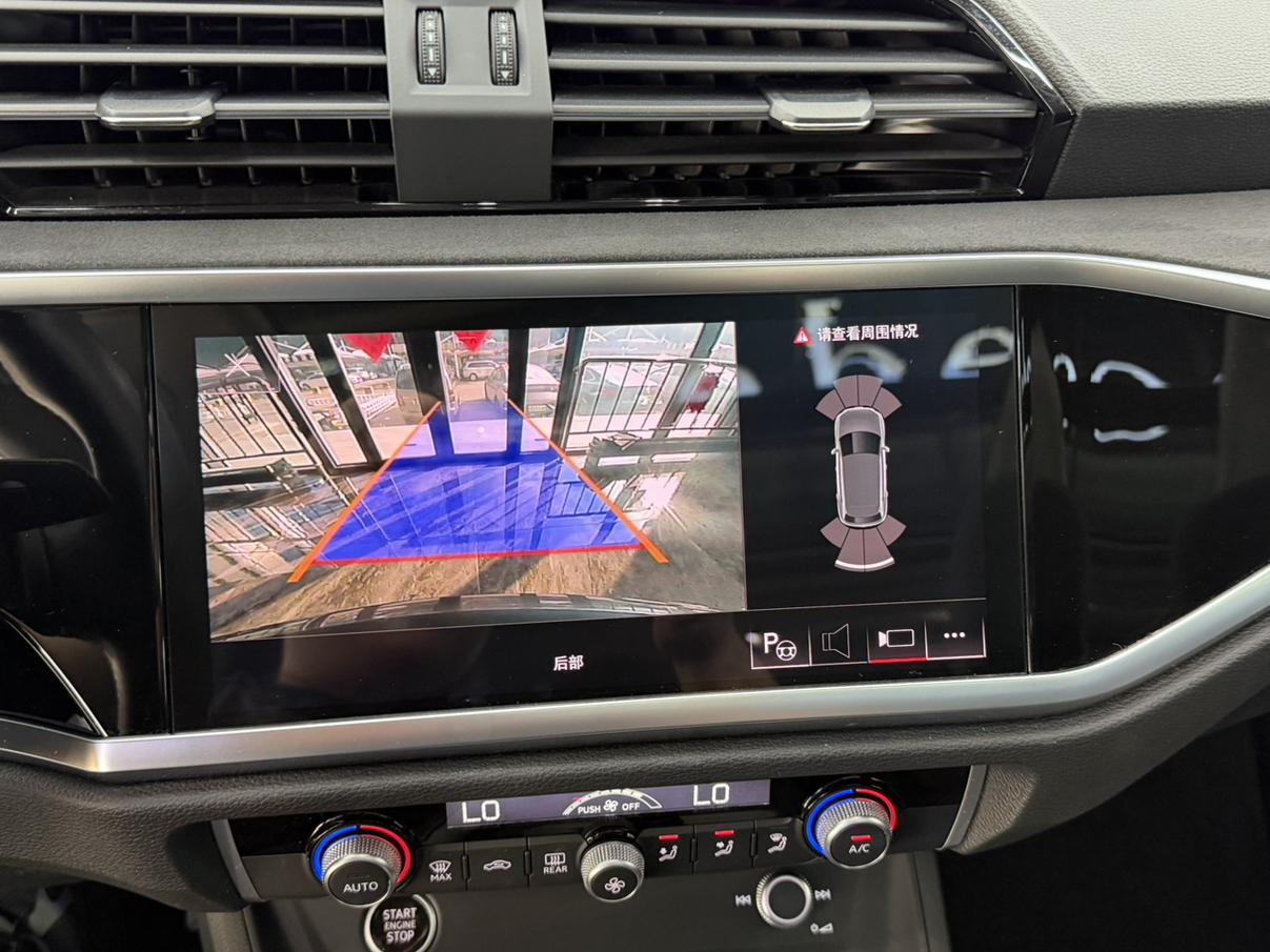 Audi Q3 2023, фото 14