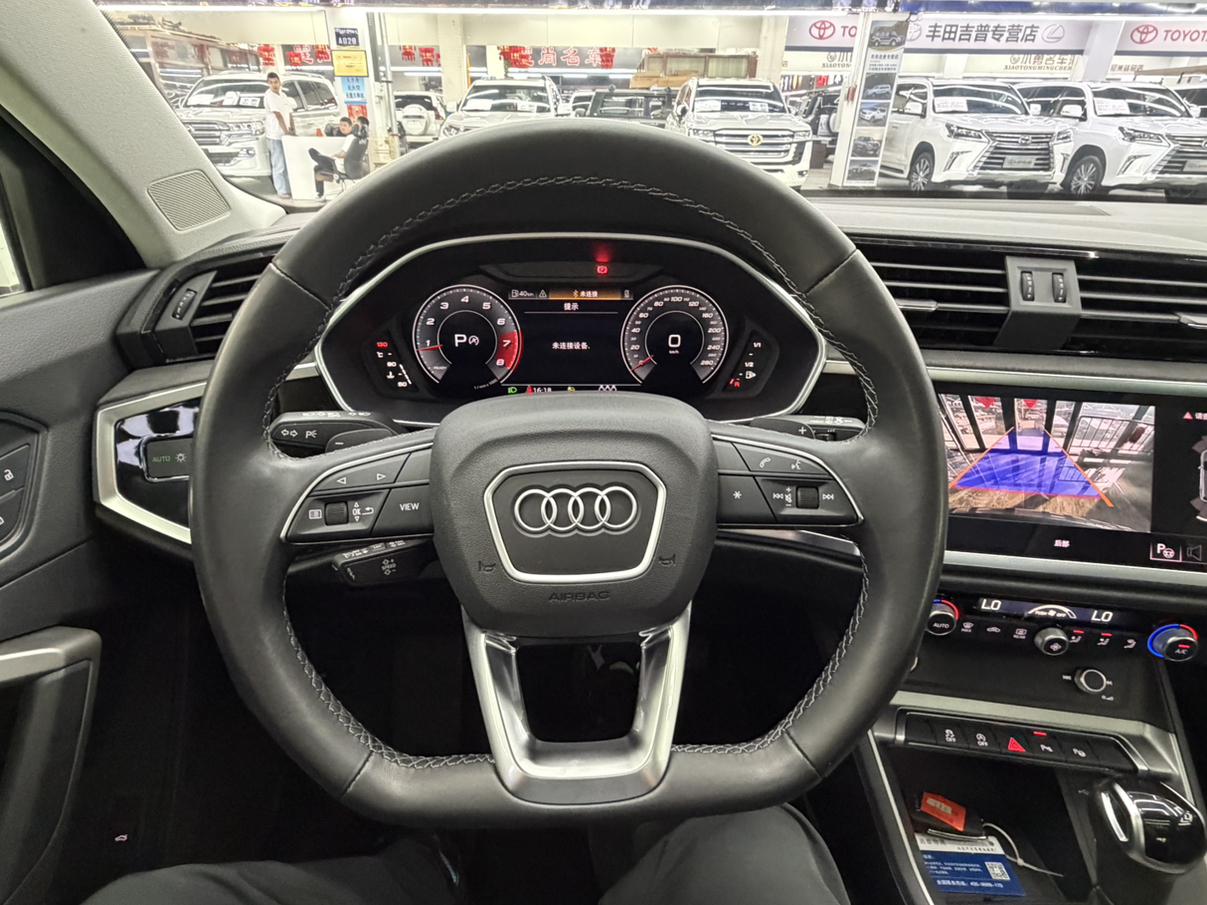 Audi Q3 2023, фото 15