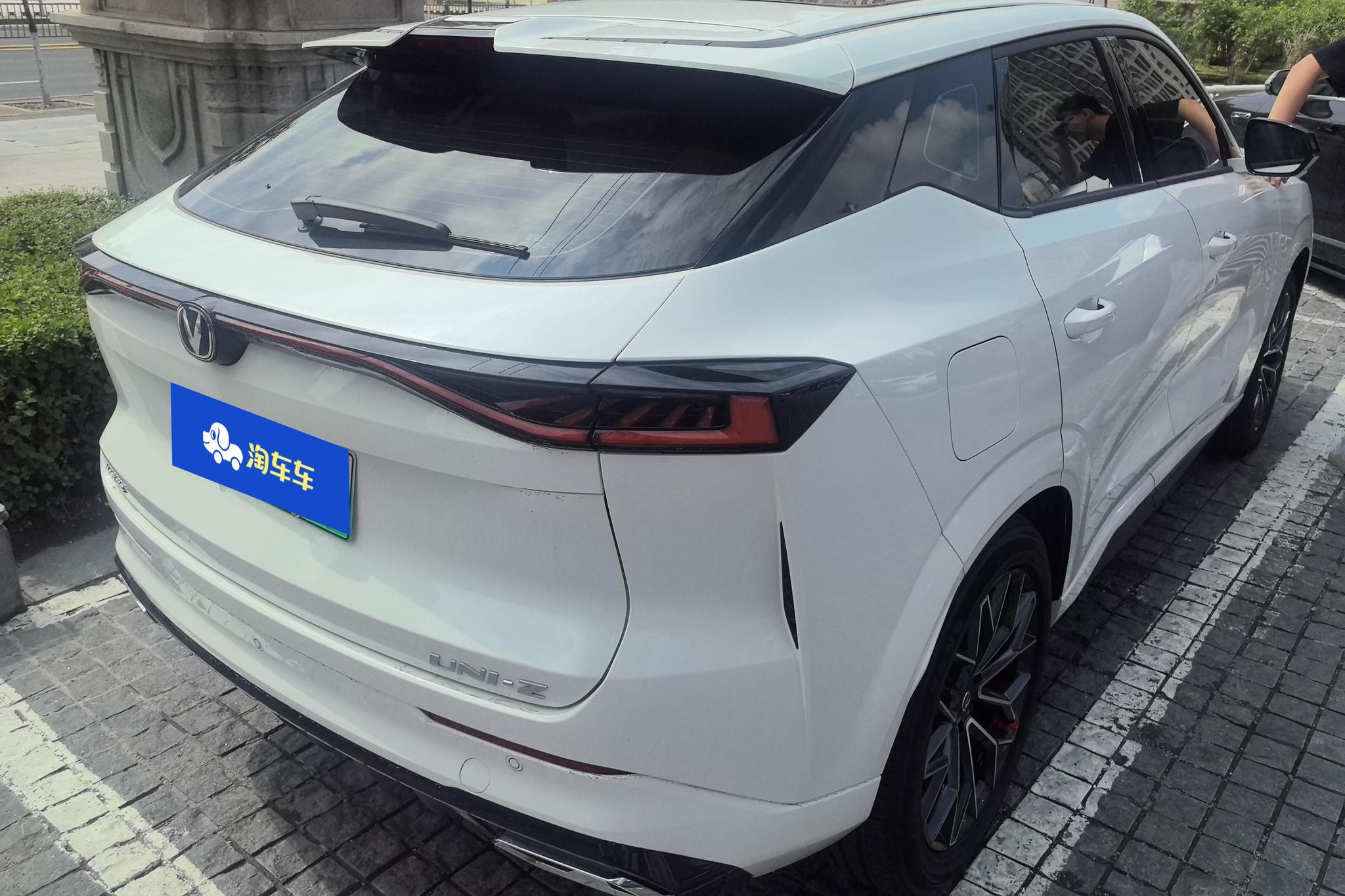 Changan UNI-Z PHEV 2025, фото 9