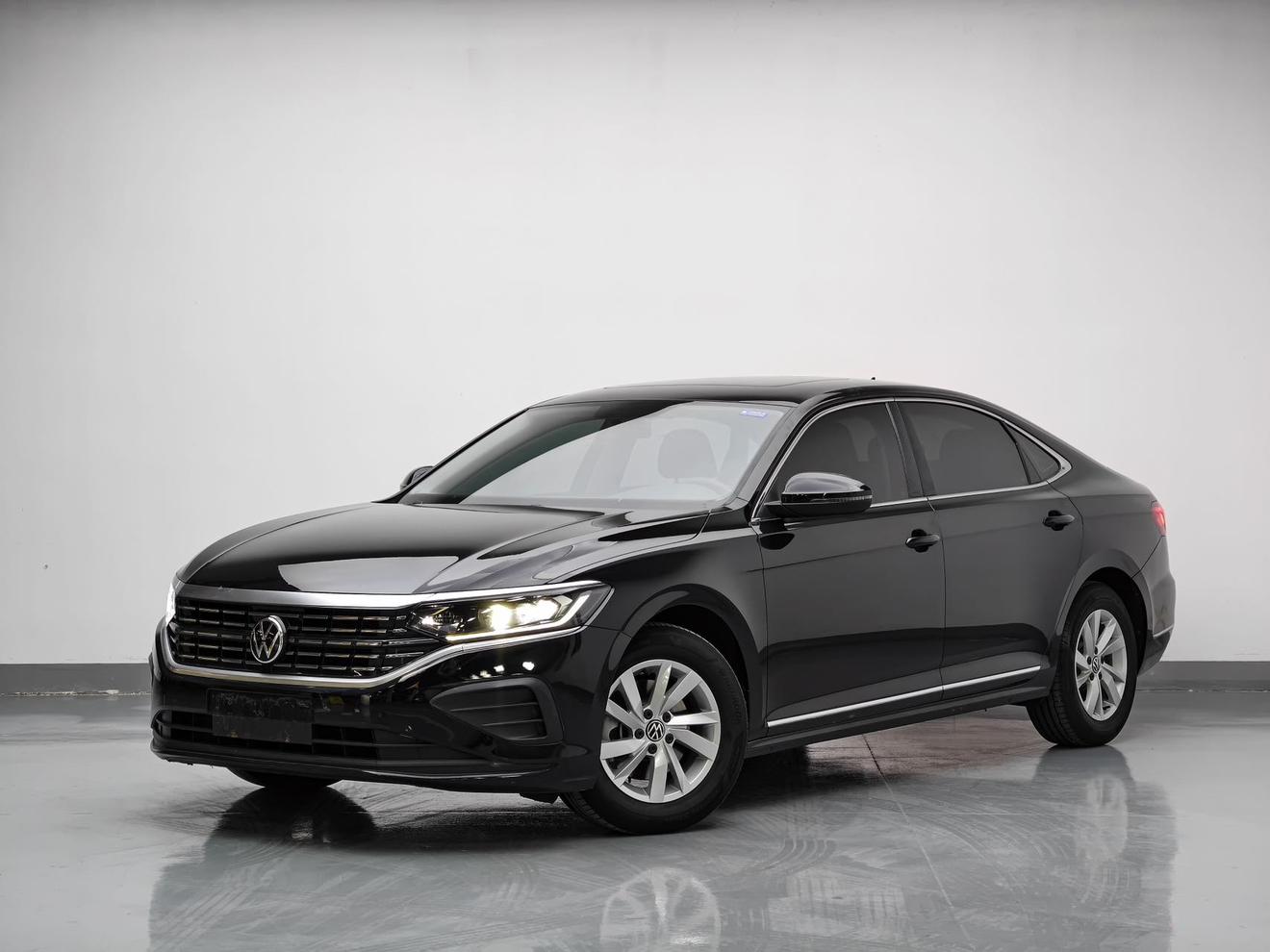 Volkswagen Passat 2022, 1.4 л турбо, робот (DCT), передний, пробег 50 000 км — авто из Китая с пробегом