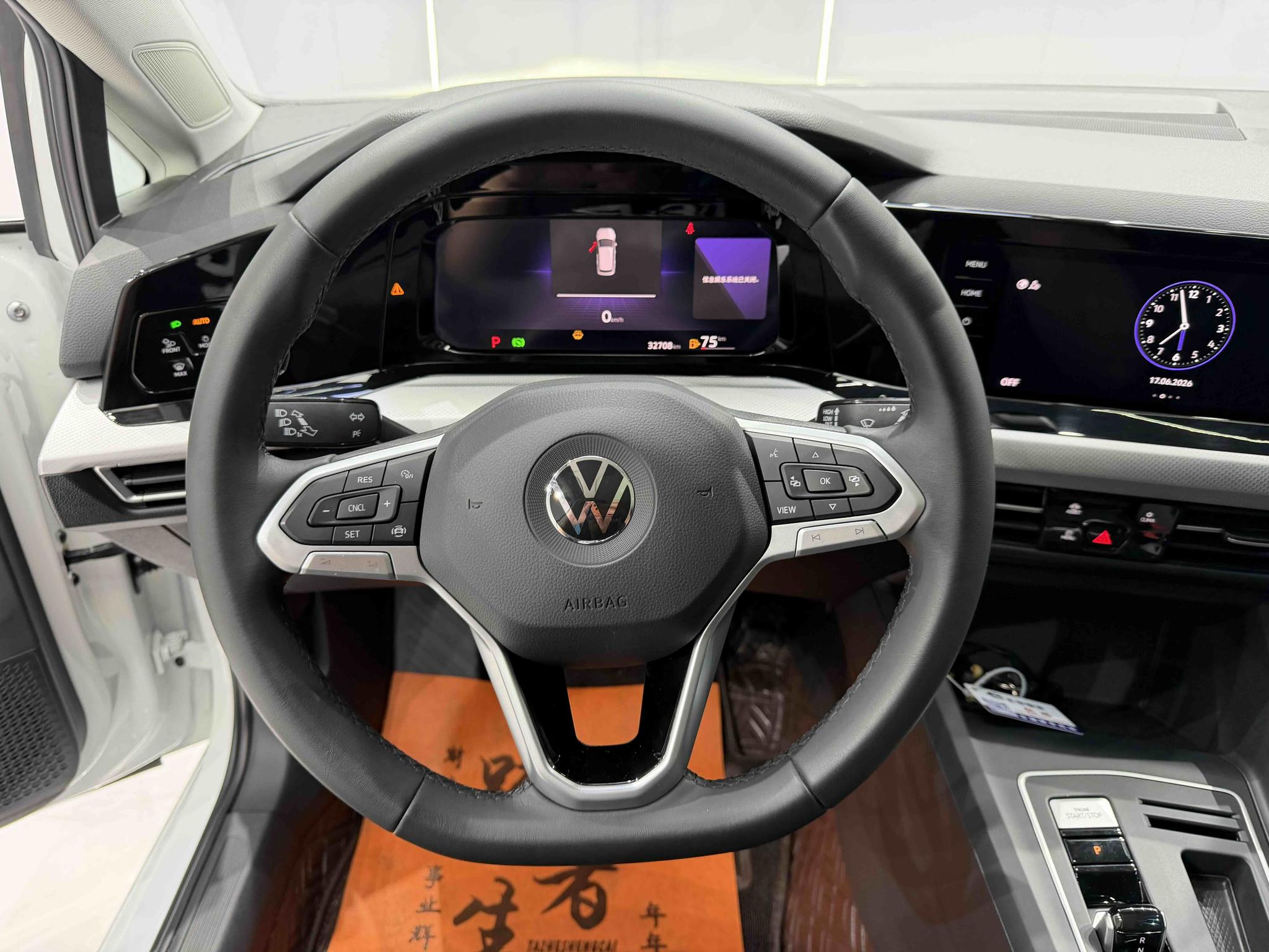 Volkswagen Golf 2023, фото 14