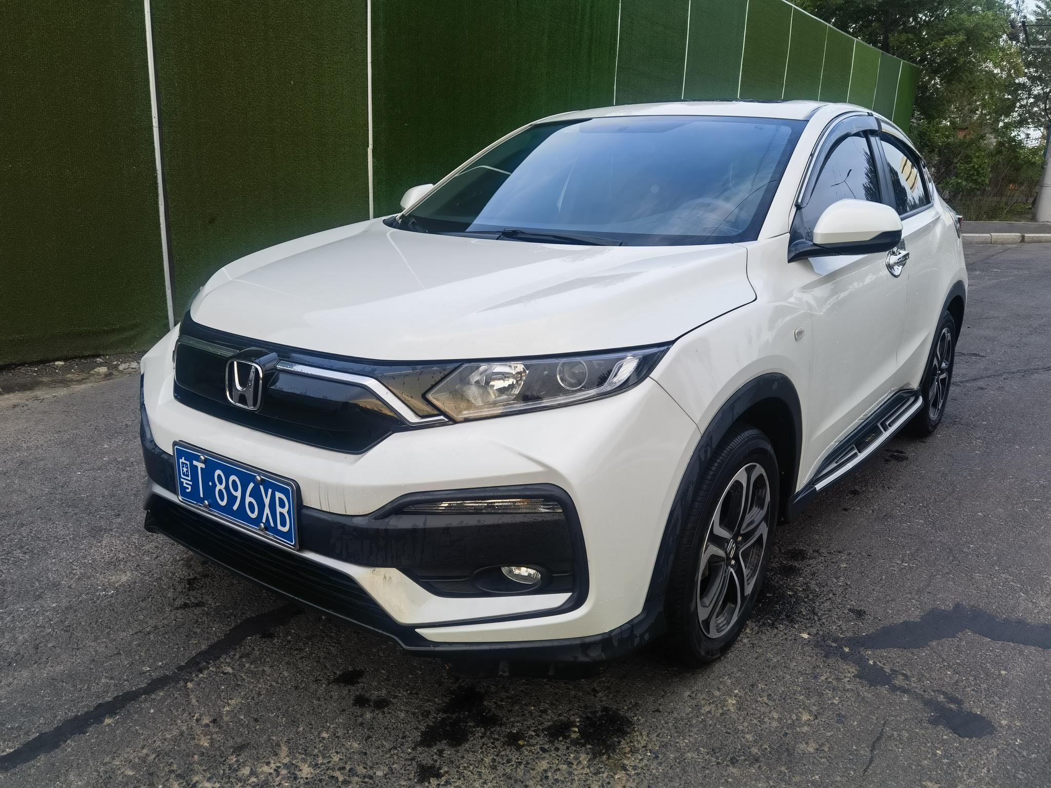 Honda XR-V 2022, 1.5 л, вариатор (CVT), передний, пробег 28 000 км — авто из Китая с пробегом