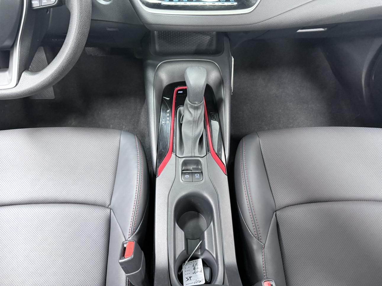 Toyota Corolla 2022, фото 14