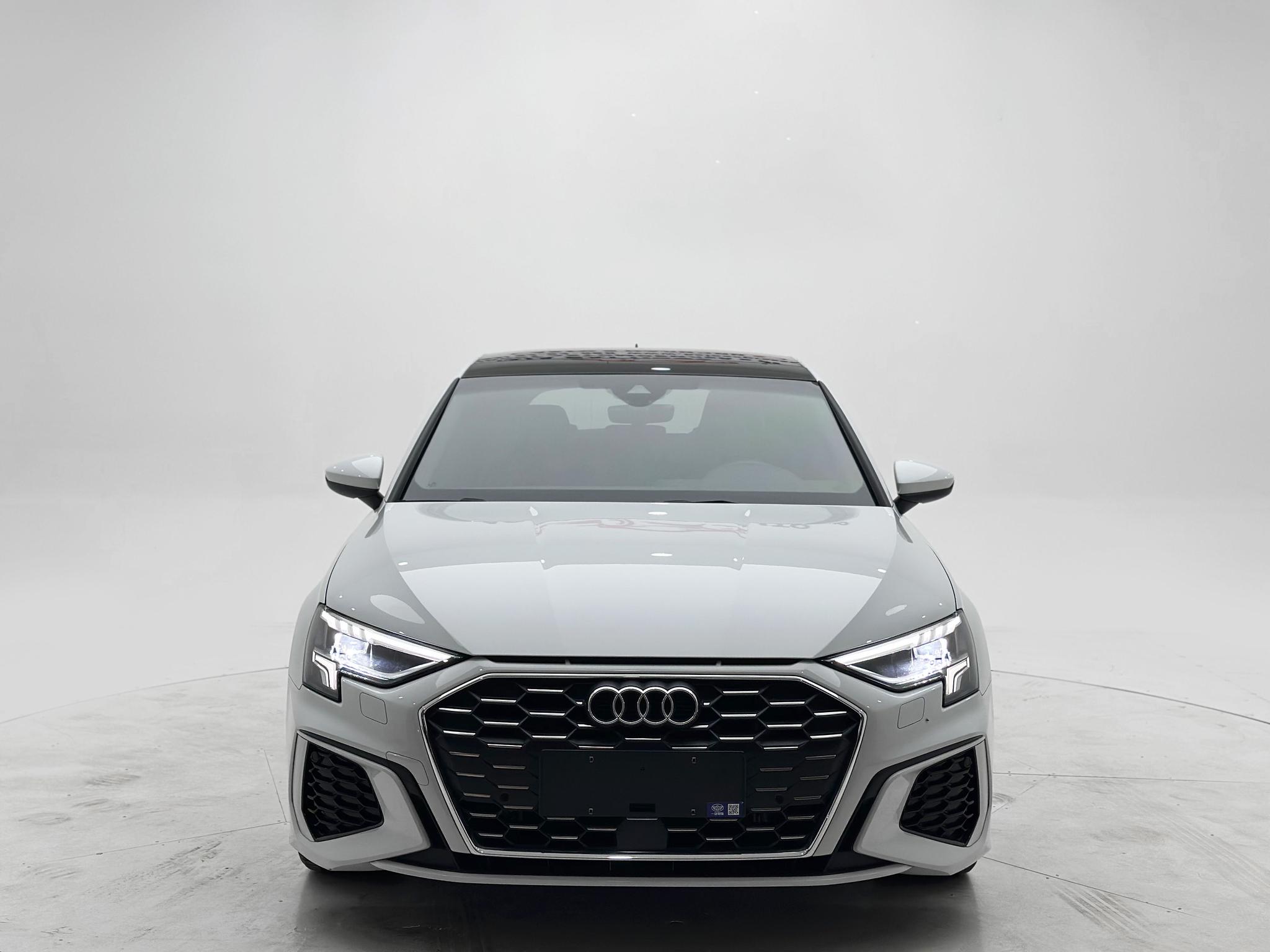 Audi A3 2021, фото 2