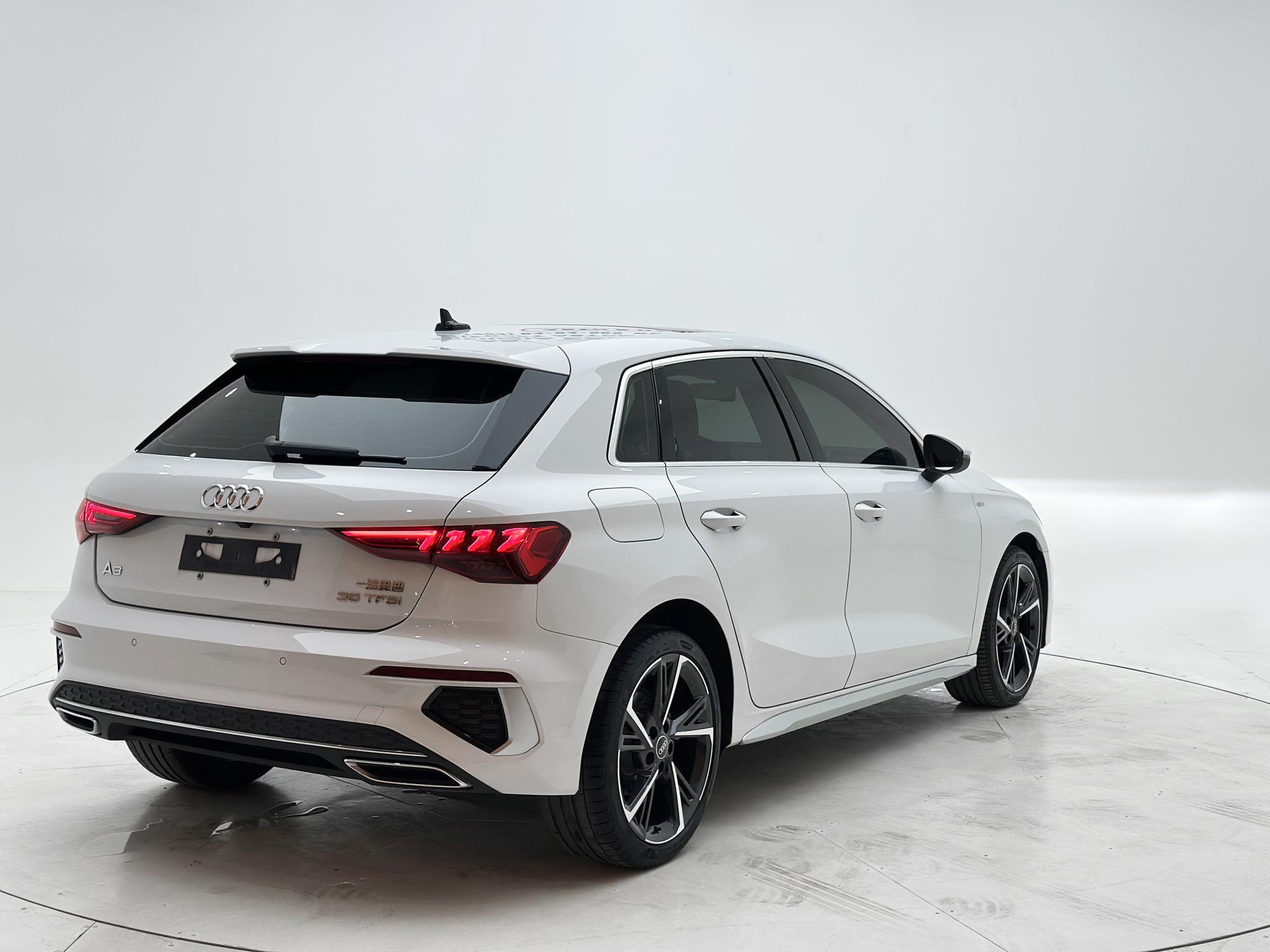 Audi A3 2021, фото 6