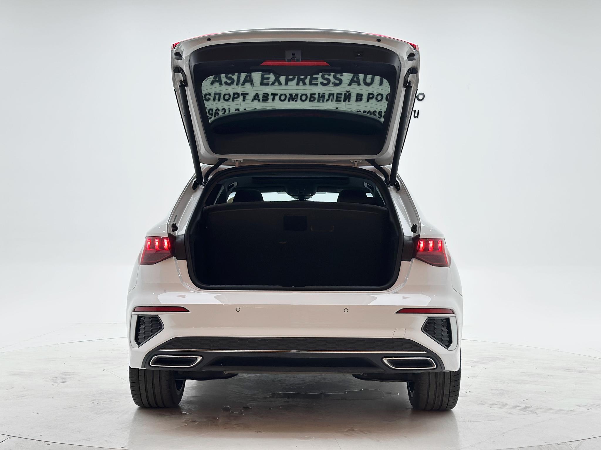 Audi A3 2021, фото 8
