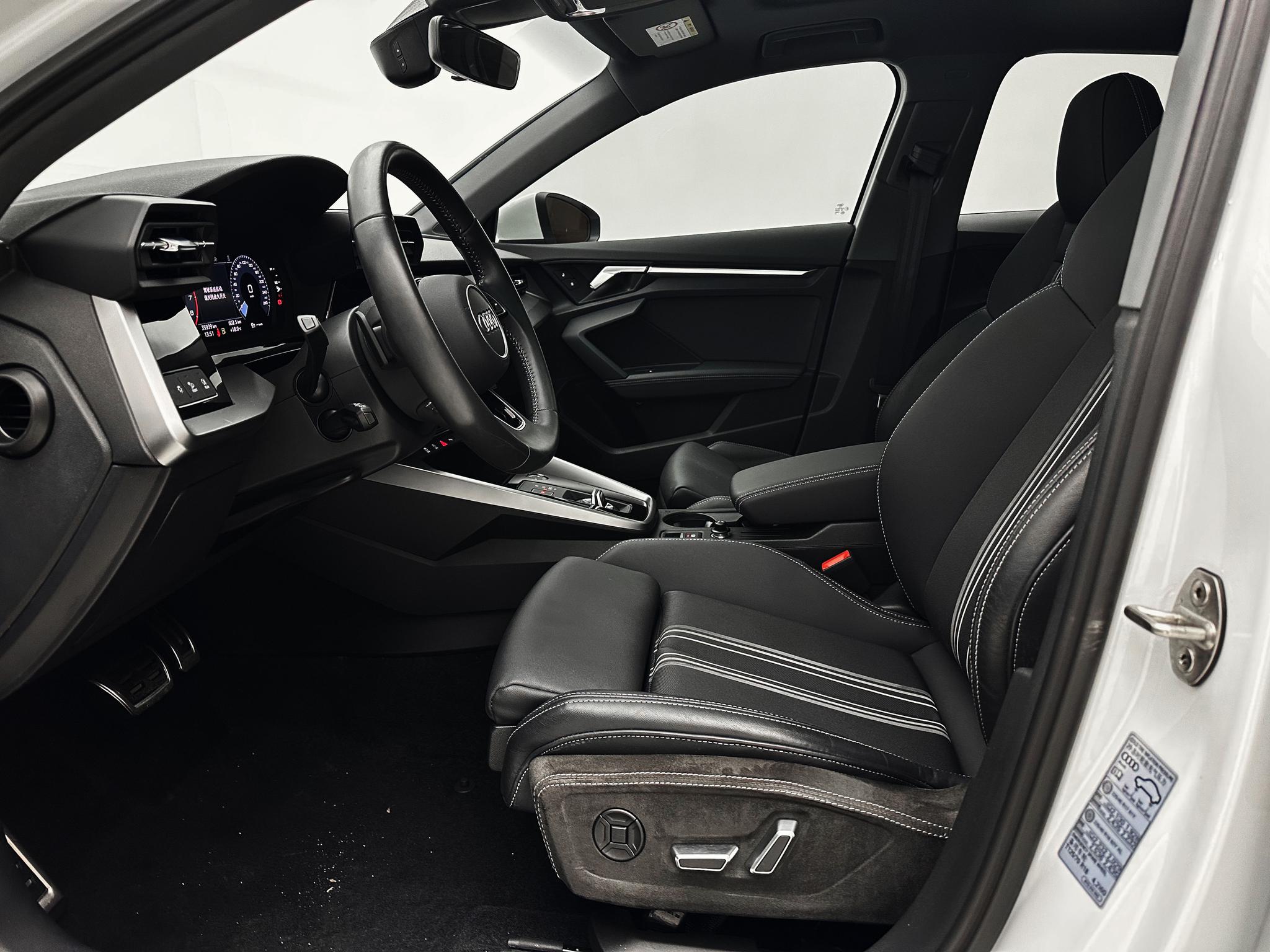 Audi A3 2021, фото 12