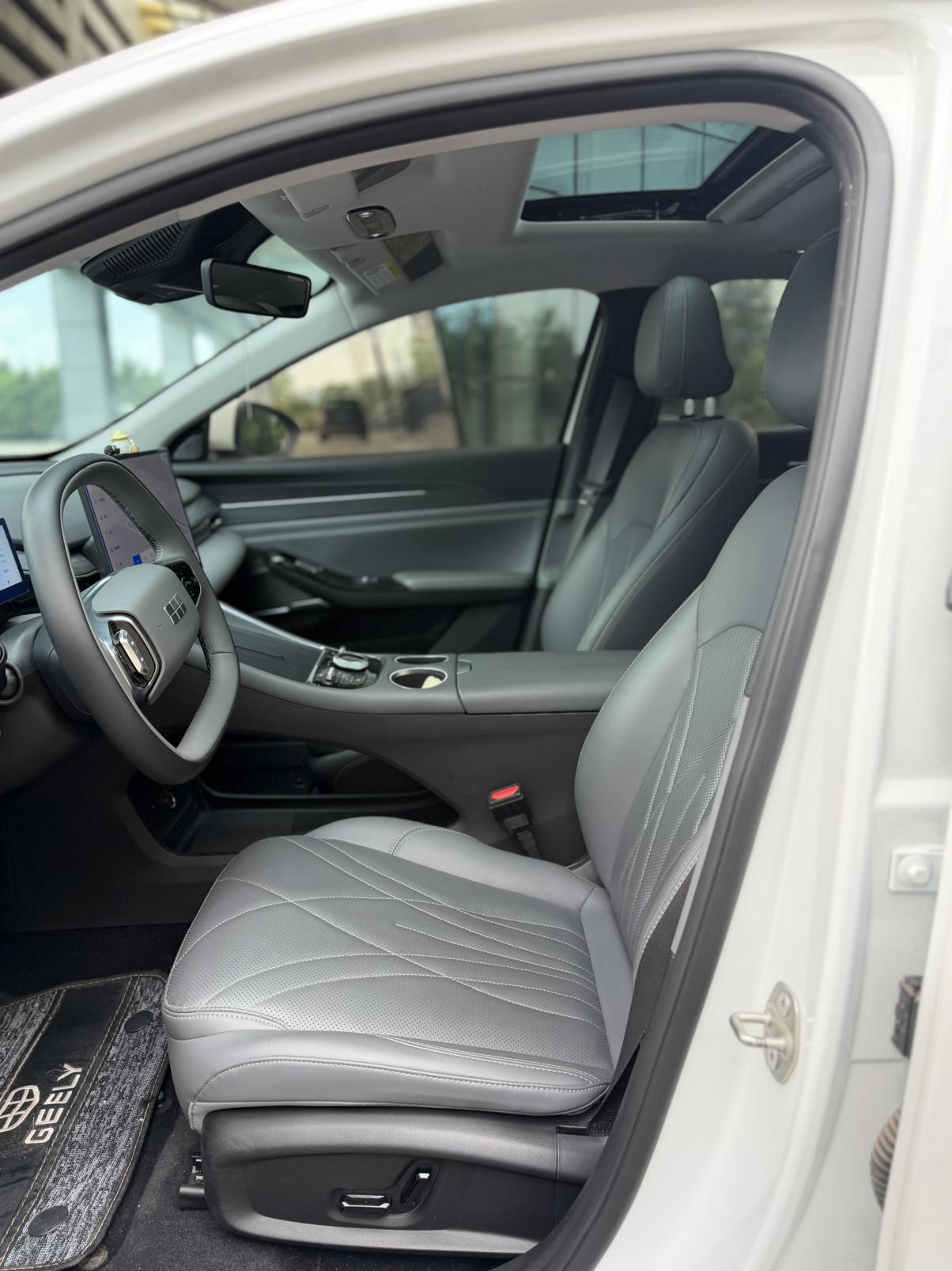 Geely Galaxy L6 2025, фото 8