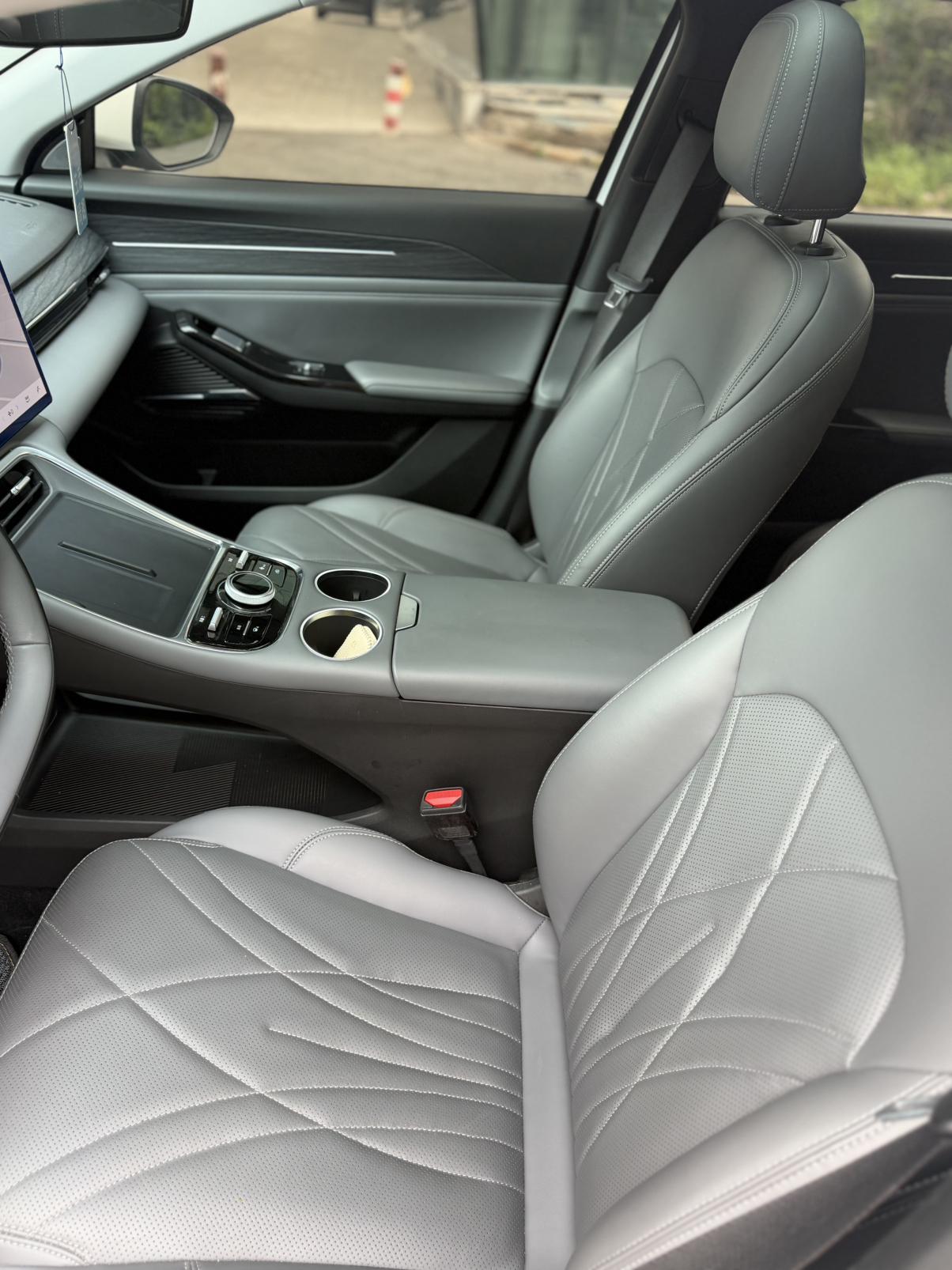Geely Galaxy L6 2025, фото 9
