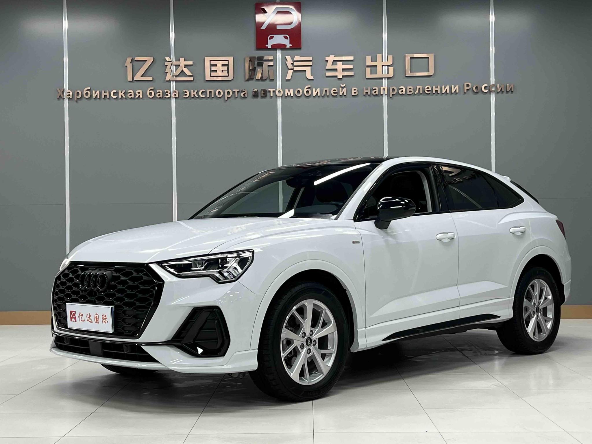 Audi Q3 Sportback 2023, 1.4 л турбо, робот (DCT), передний, пробег 48 000 км — авто из Китая с пробегом