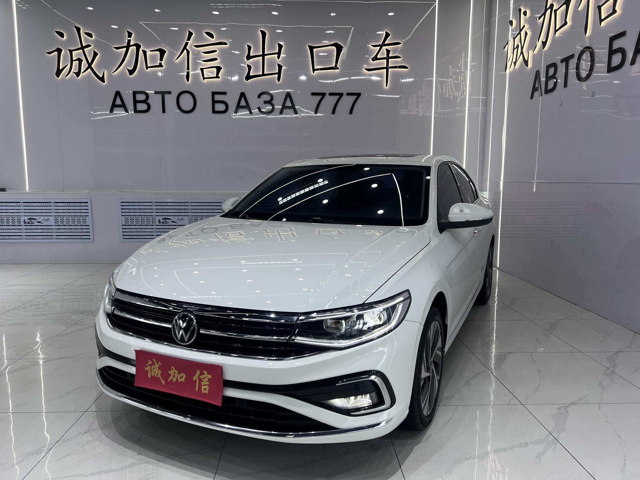 Volkswagen Bora 2023, 1.2 л турбо, робот (DCT), передний, пробег 44 000 км — авто из Китая с пробегом