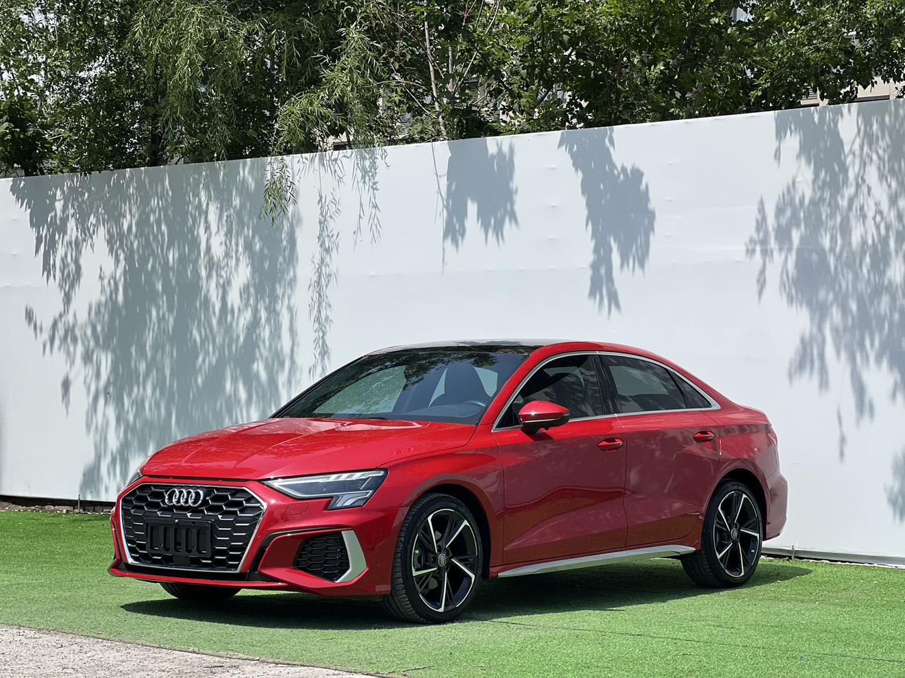 Audi A3 2022, 1.4 л турбо, робот (DCT), передний, пробег 27 000 км — авто из Китая с пробегом