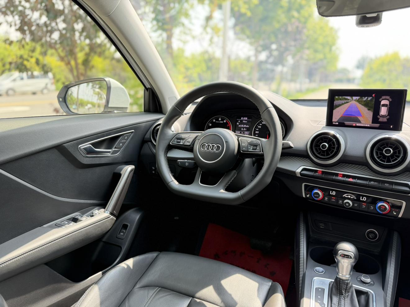 Audi Q2L 2022, фото 13