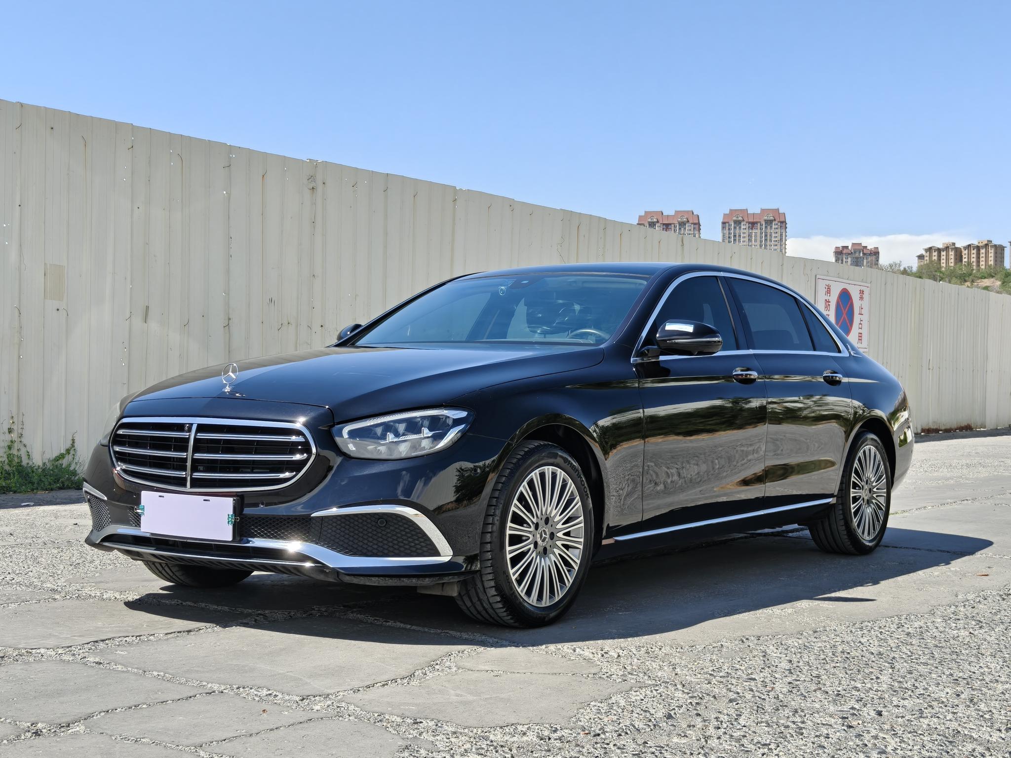 Mercedes-Benz E-Class 2021, 2 л турбо, автомат, задний, пробег 30 700 км — авто из Китая с пробегом