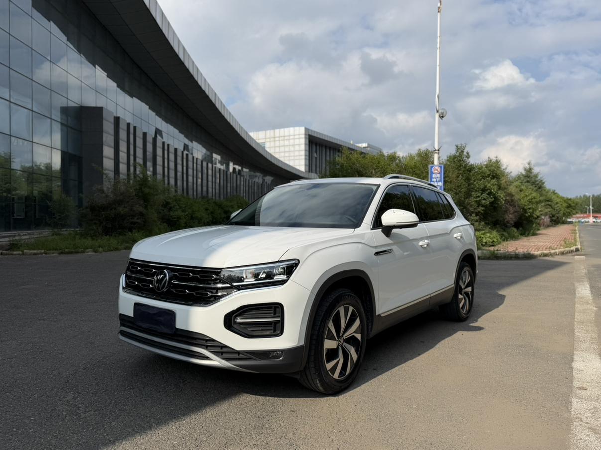 Volkswagen Tayron 2022, 1.4 л турбо, робот (DCT), передний, пробег 42 000 км — авто из Китая с пробегом