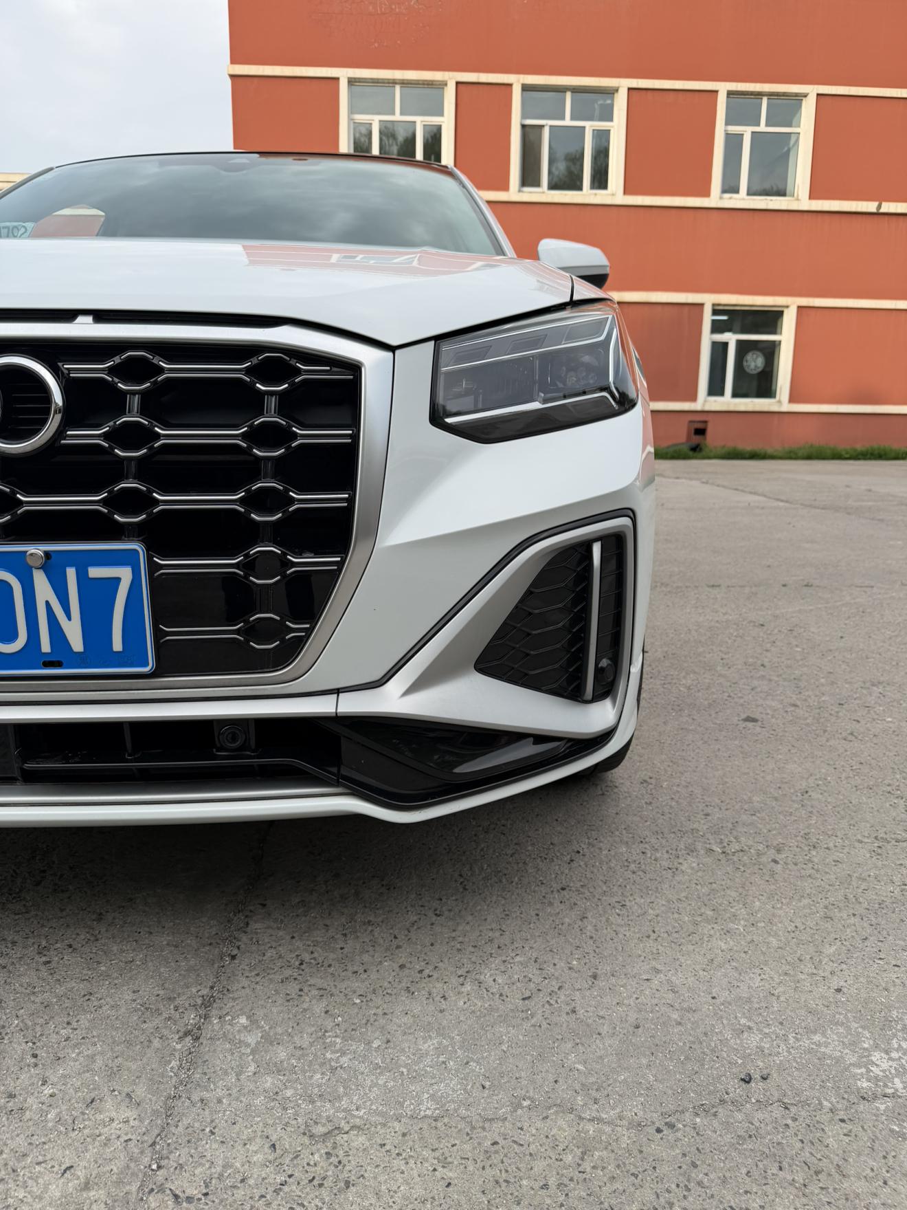 Audi Q2L 2022, фото 9