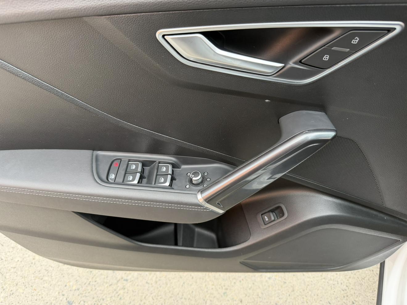 Audi Q2L 2022, фото 12