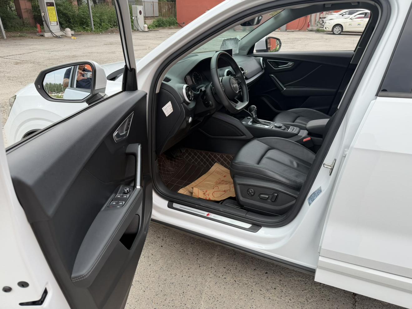 Audi Q2L 2022, фото 13