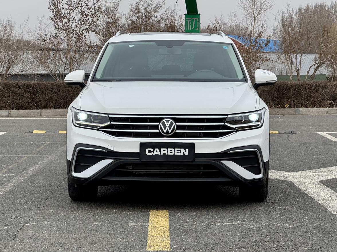 Volkswagen Tiguan 2022, фото 2