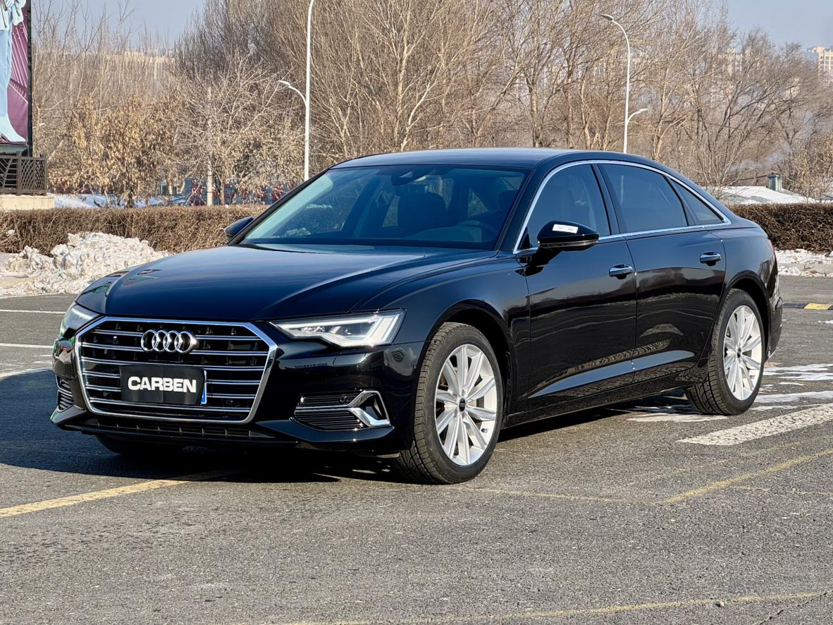 Audi A6L 2023, 2 л турбо, робот (DCT), передний, пробег 32 000 км — авто из Китая с пробегом