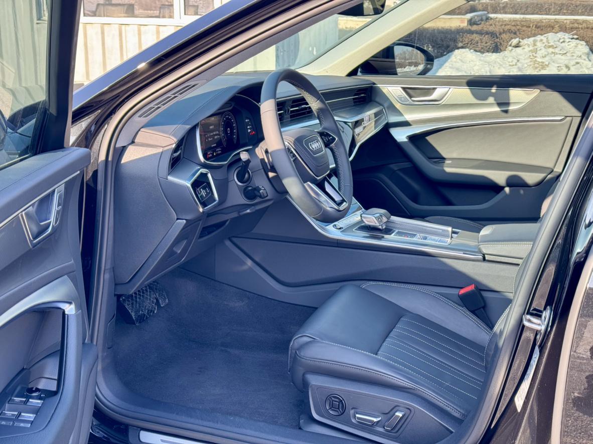 Audi A6L 2023, фото 5
