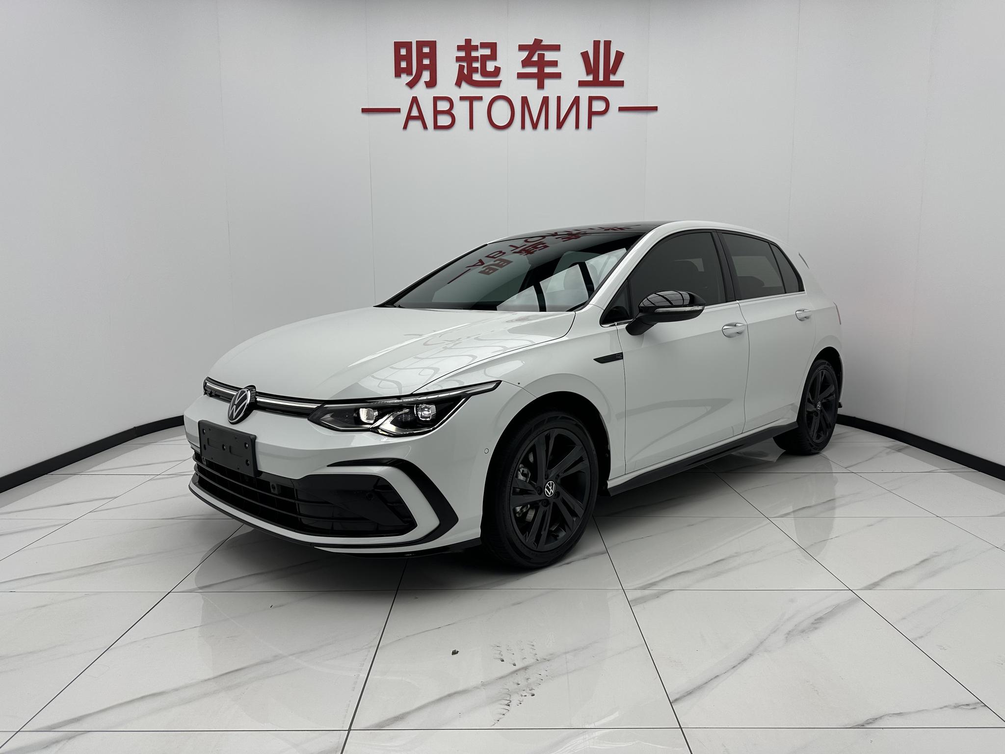 Volkswagen Golf 2023, 1.4 л турбо, робот (DCT), передний, пробег 38 000 км — авто из Китая с пробегом