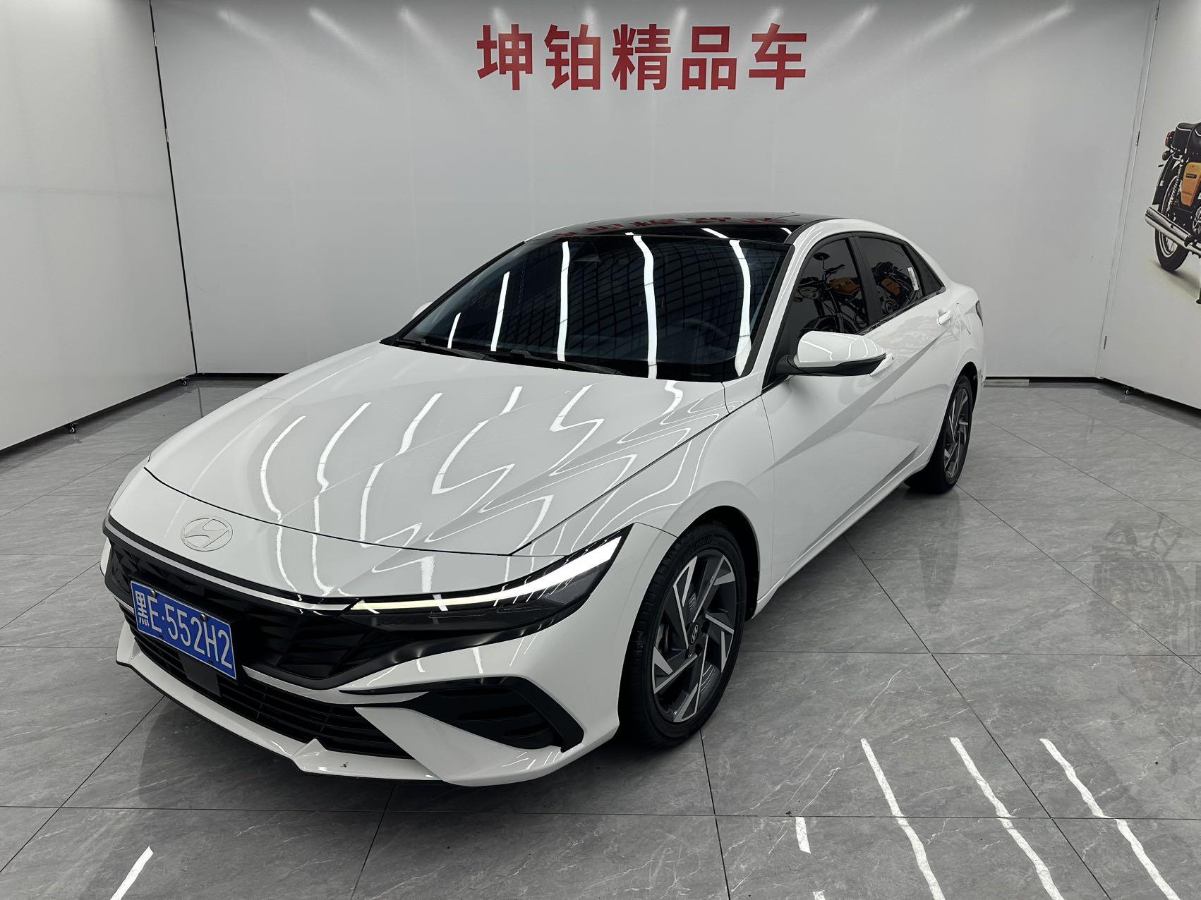 Hyundai Elantra 2023, 1.5 л, вариатор (CVT), передний, пробег 17 000 км — авто из Китая с пробегом