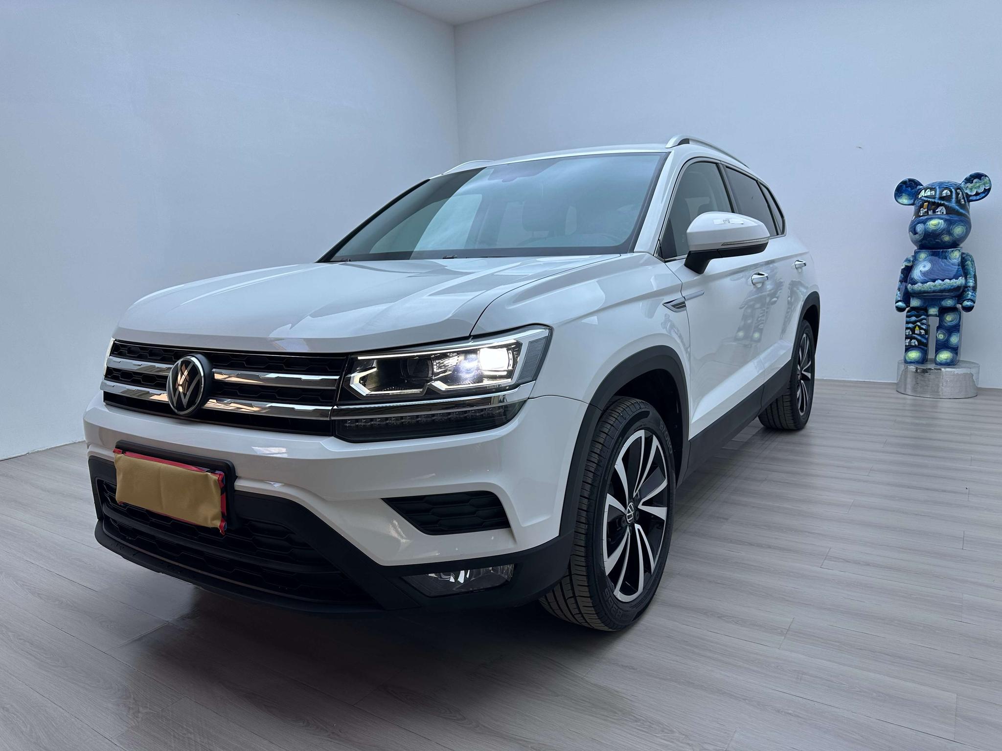 Volkswagen Tharu 2021, 1.4 л турбо, робот (DCT), передний, пробег 38 000 км — авто из Китая с пробегом