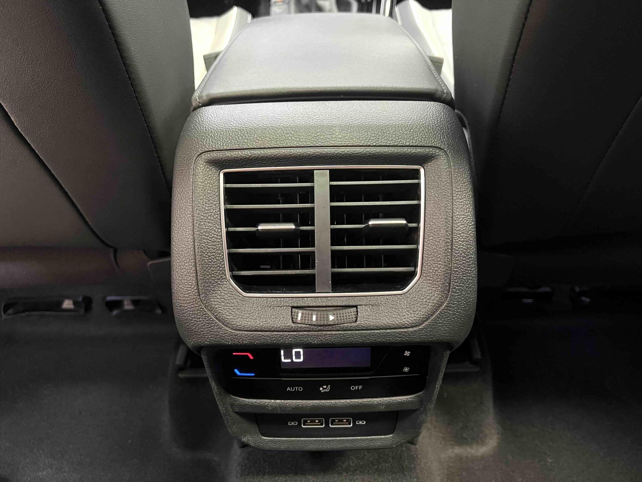 Volkswagen Tayron 2023, фото 10