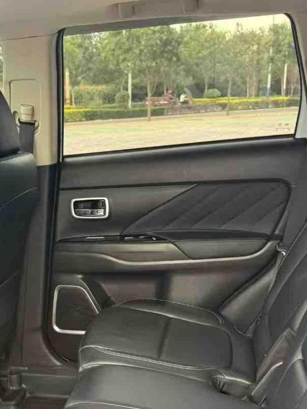 Mitsubishi Outlander 2021, фото 6