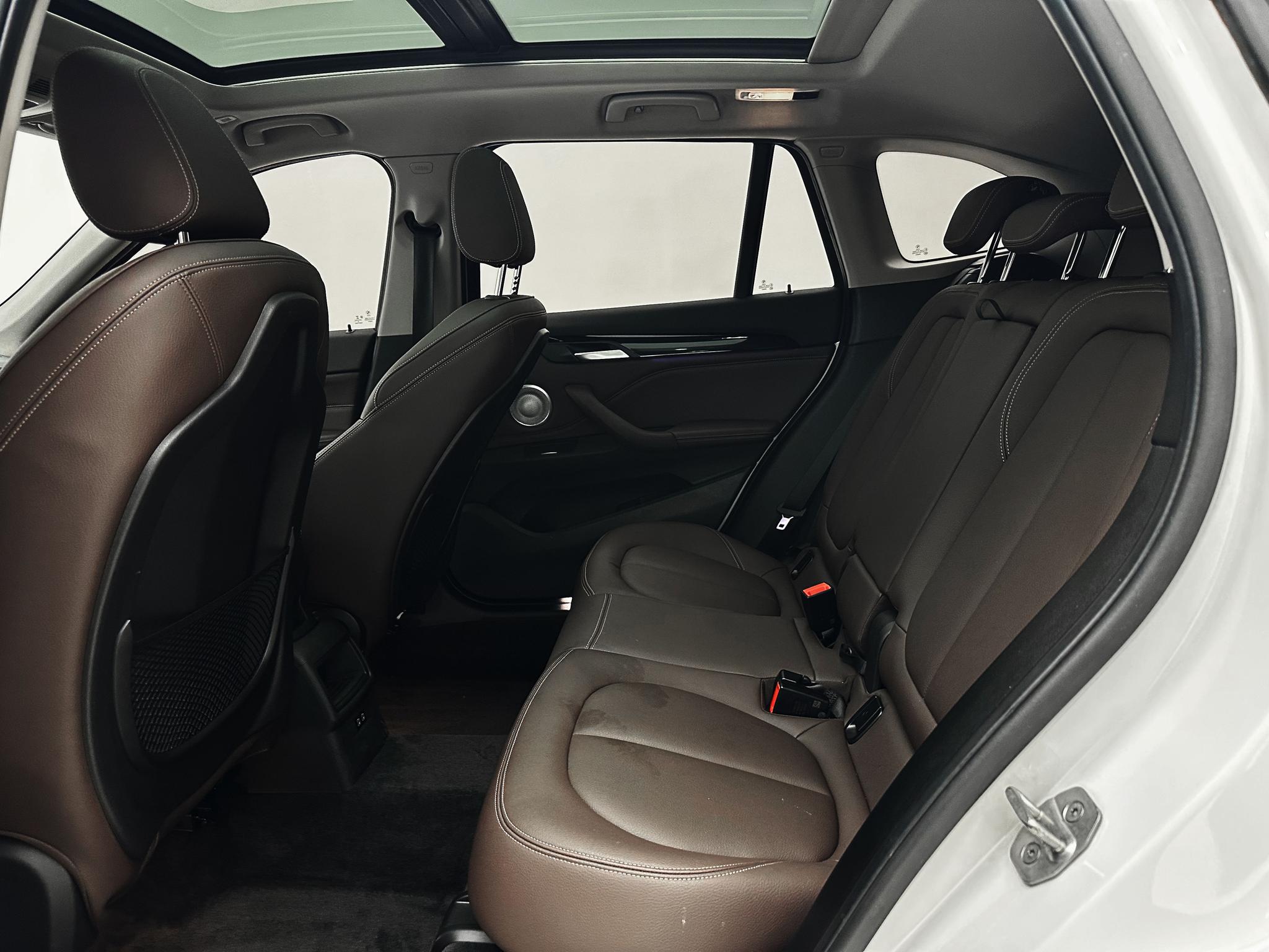 BMW X1 2021, фото 17