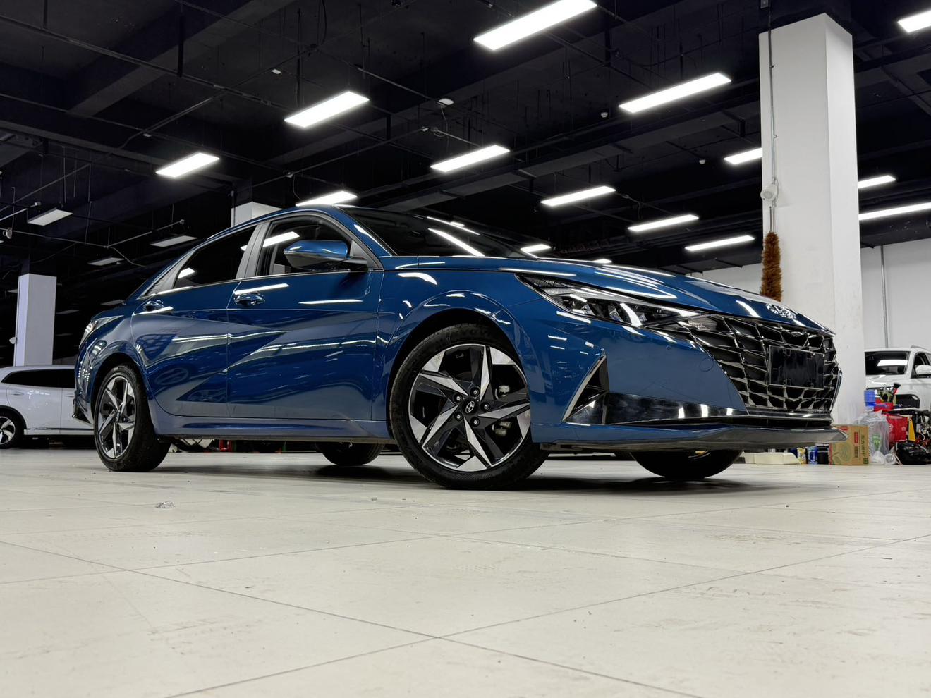 Hyundai Elantra 2022, фото 2