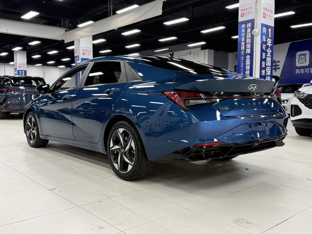Hyundai Elantra 2022, фото 7