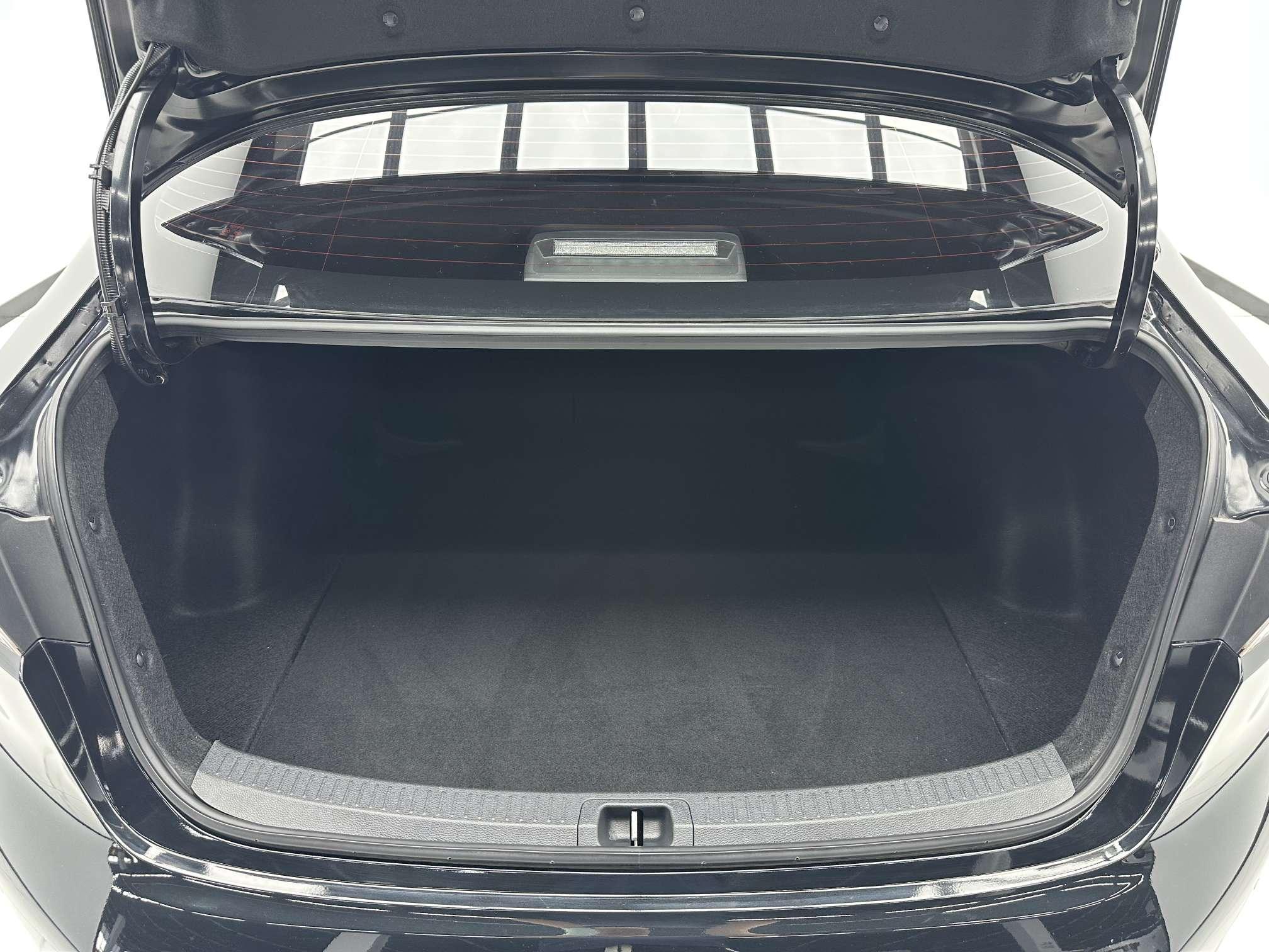 Toyota Corolla 2022, фото 17