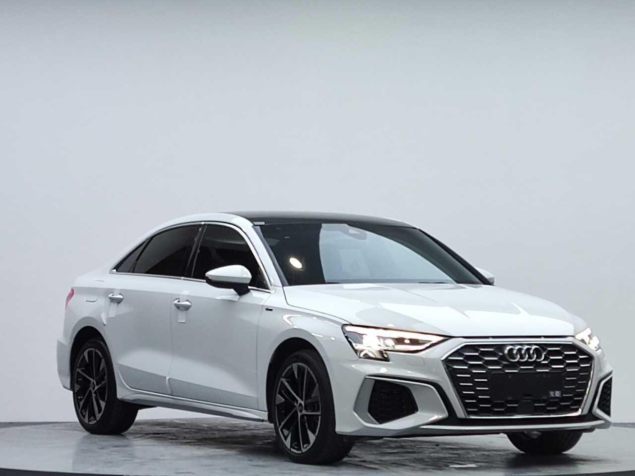 Audi A3 2022, фото 3