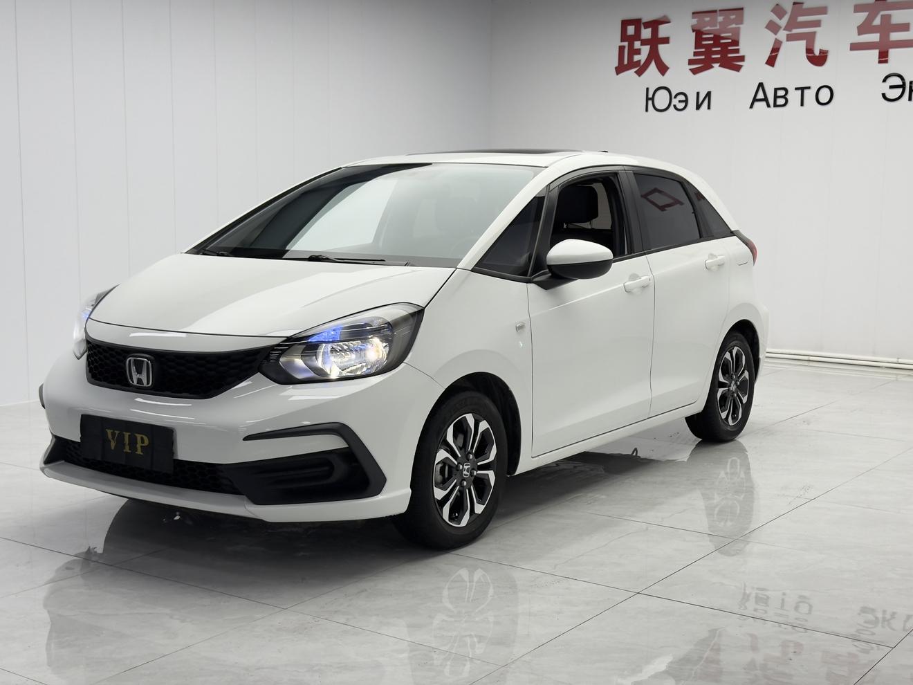 Honda Fit 2022, 1.5 л, вариатор (CVT), передний, пробег 48 000 км — авто из Китая с пробегом