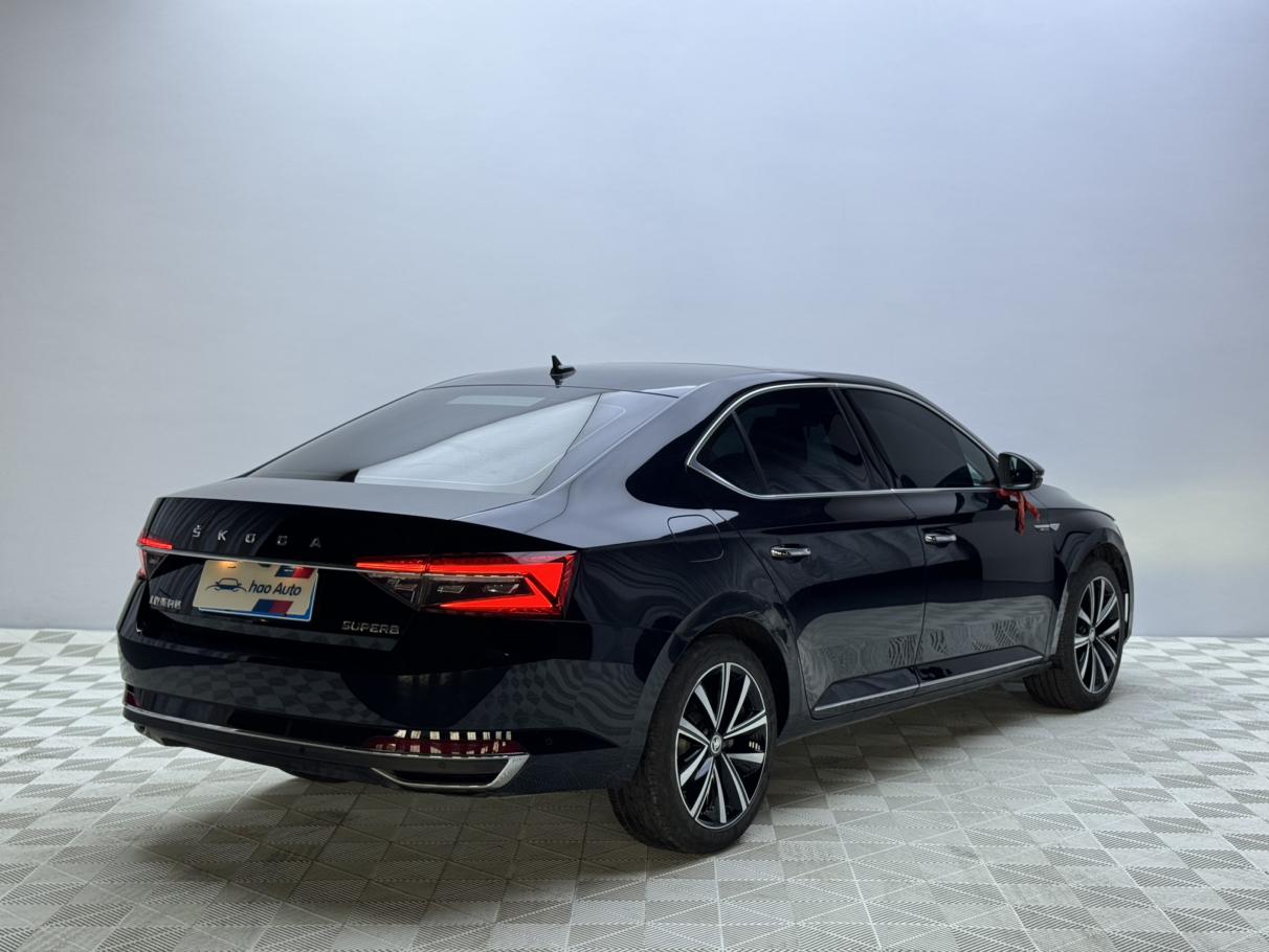 Skoda Superb 2023, фото 6
