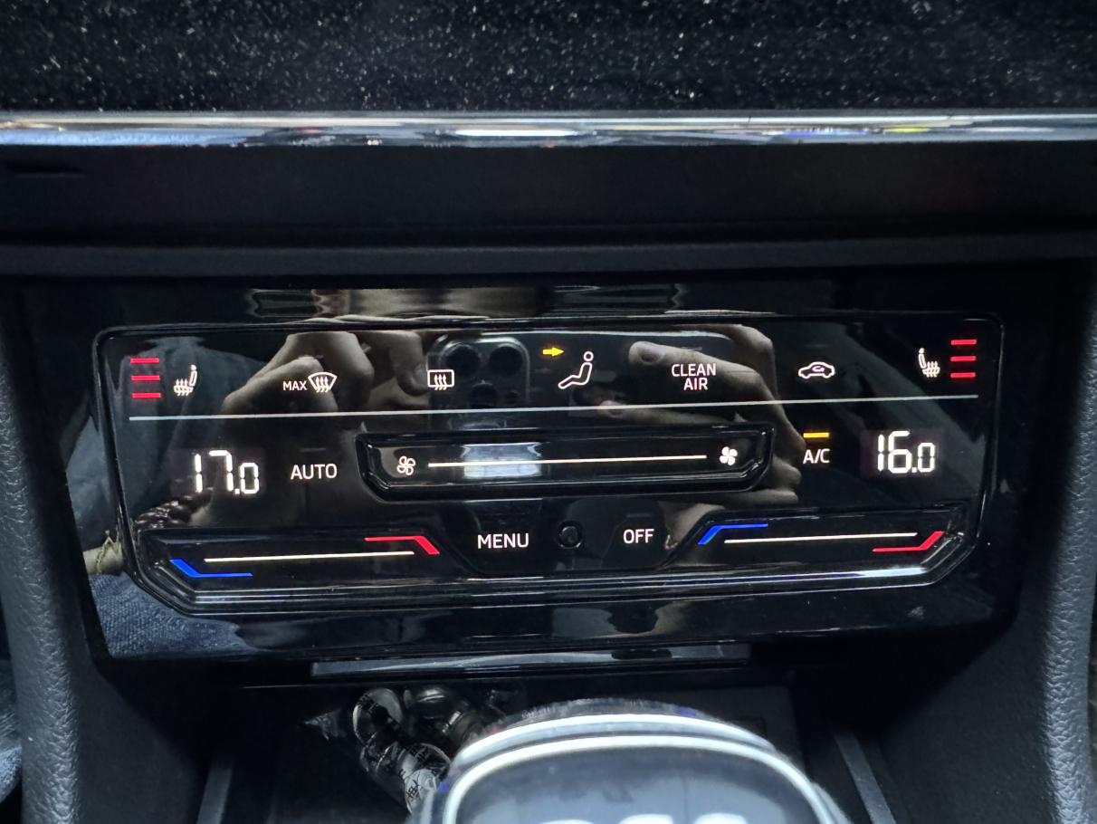 Skoda Superb 2023, фото 10
