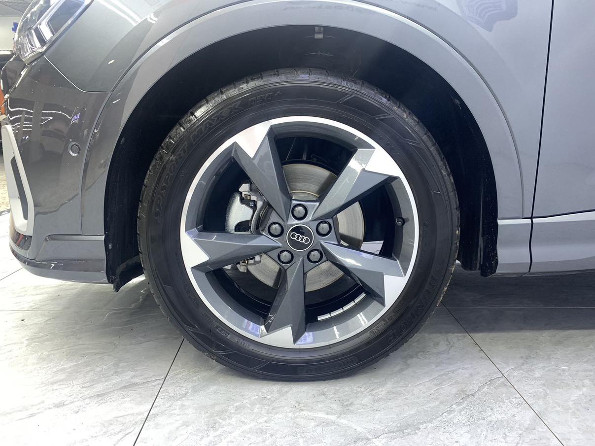 Audi Q3 2023, фото 17