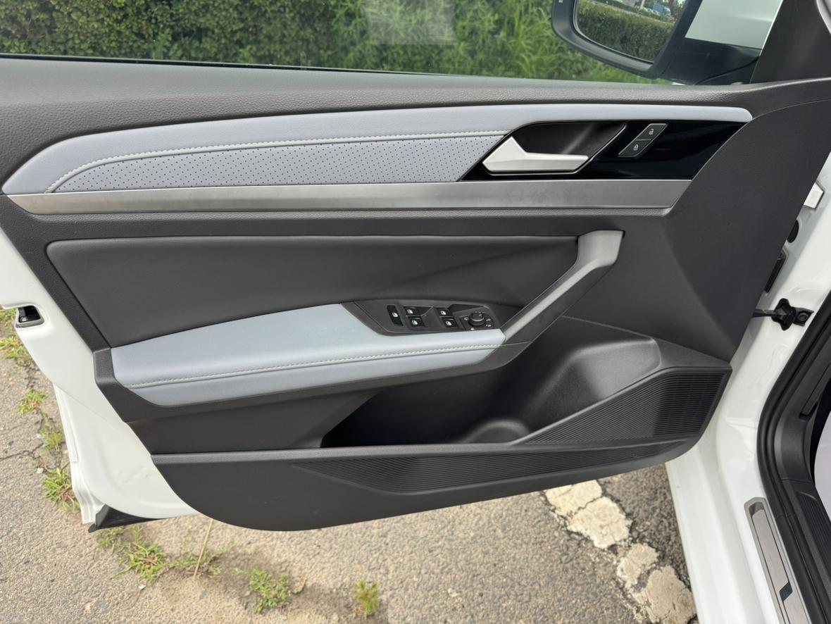 Volkswagen Lavida 2023, фото 14