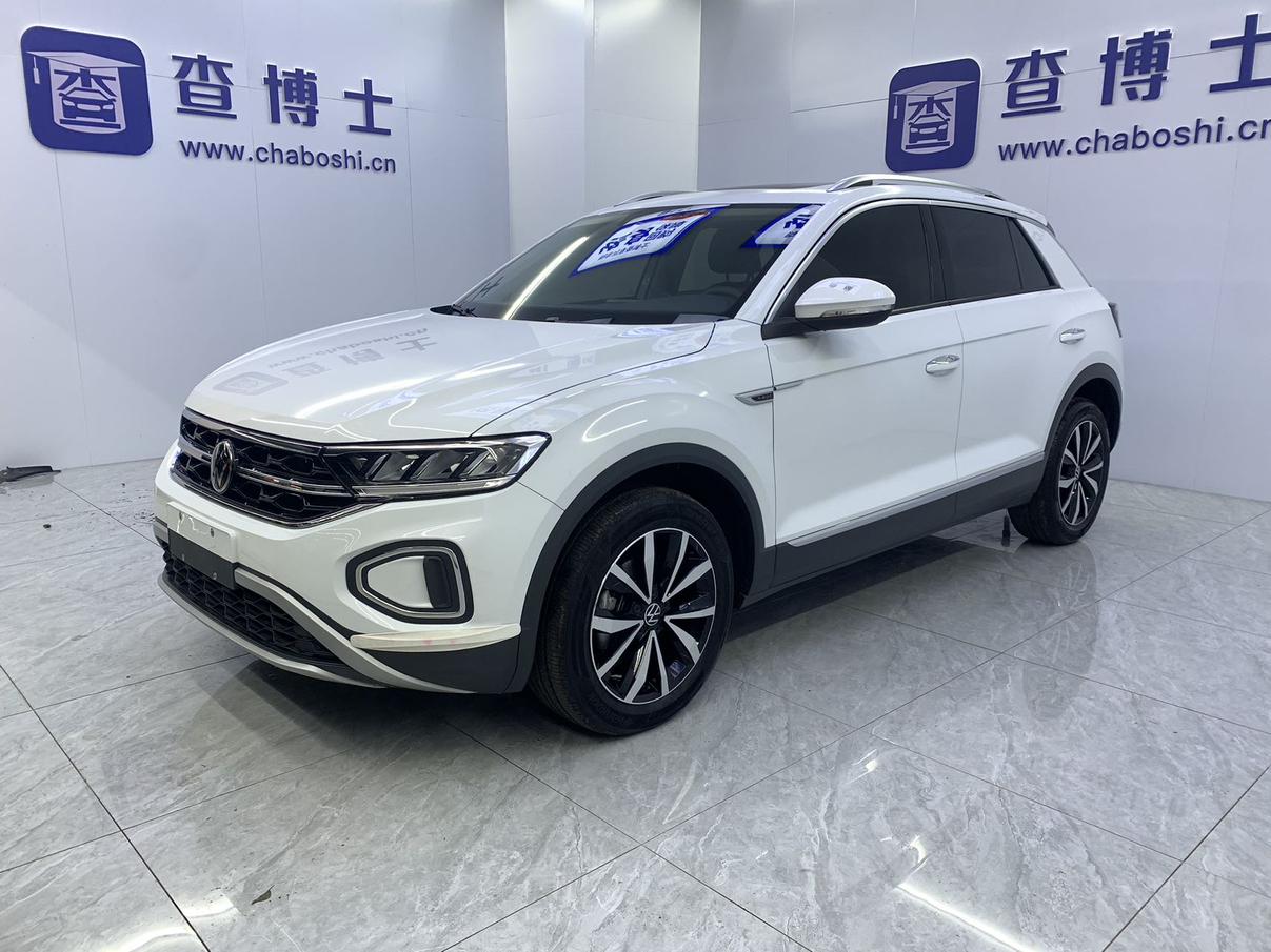 Volkswagen T-Roc 2023, 1.4 л турбо, робот (DCT), передний, пробег 18 600 км — авто из Китая с пробегом